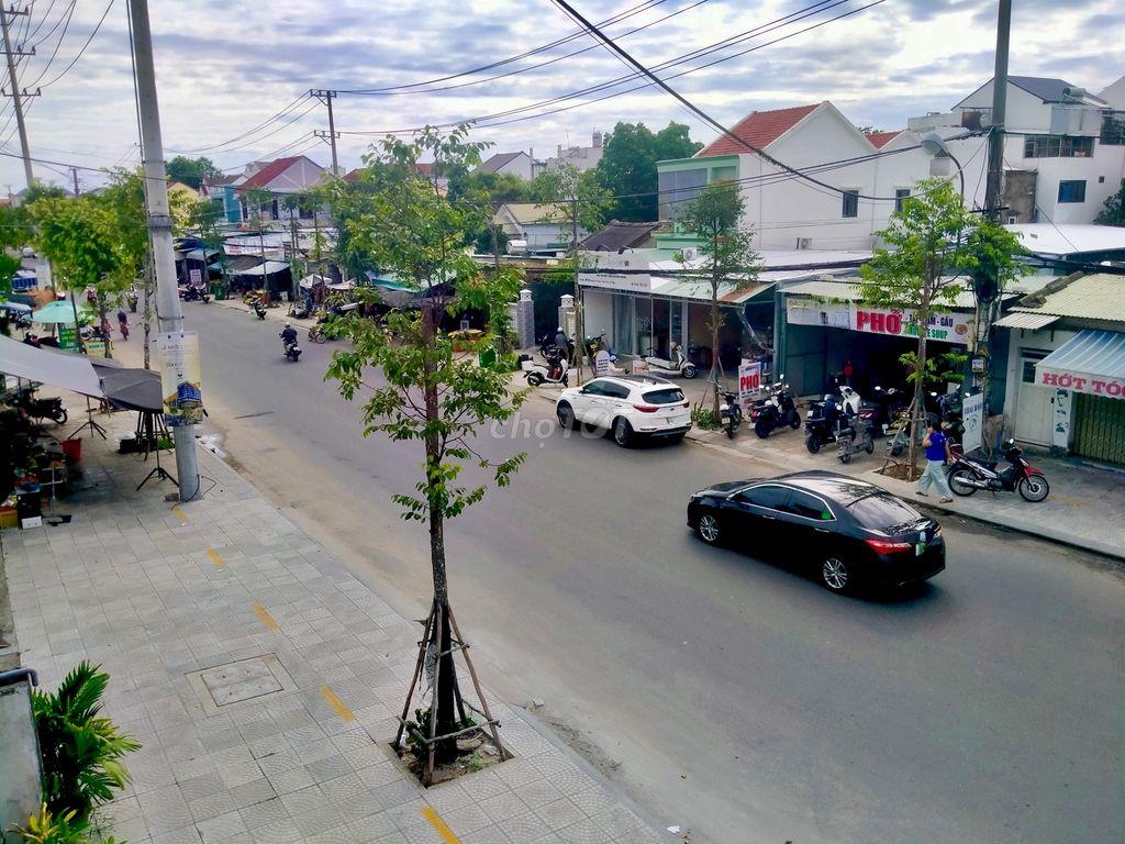 CHO THUÊ NHÀ NGUYÊN CĂN 2 TẦNG - MT 12M - ĐƯỜNG 19,5M - NGAY NGÃ TƯ