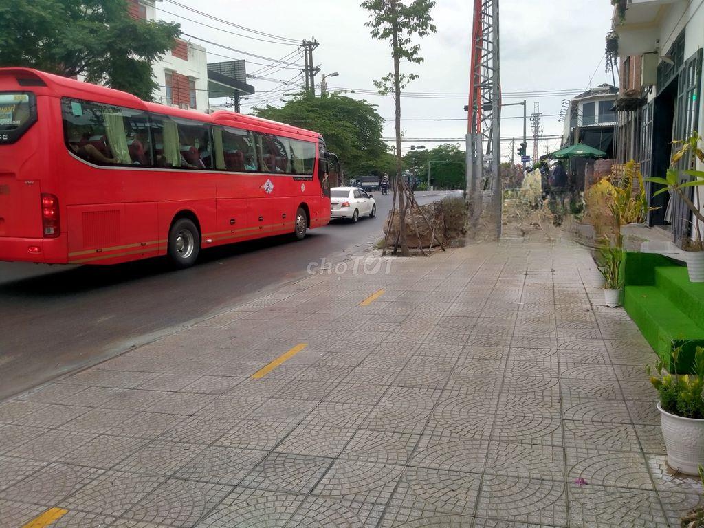 CHO THUÊ NHÀ NGUYÊN CĂN 2 TẦNG - MT 12M - ĐƯỜNG 19,5M - NGAY NGÃ TƯ
