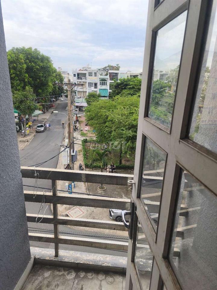 còn 1 phòng *** cần cho thuê