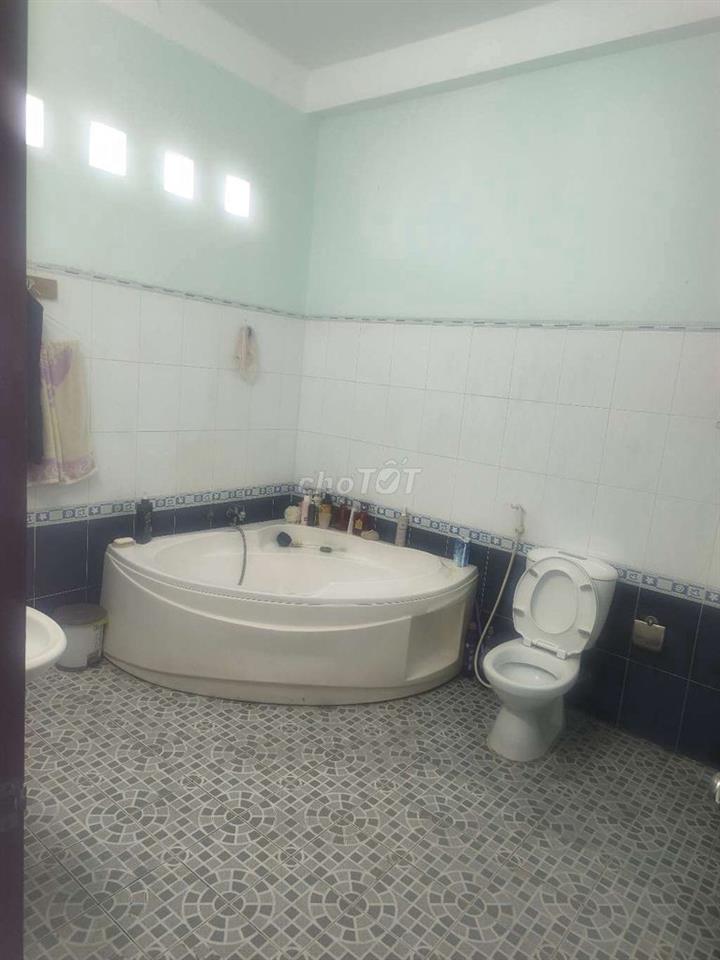 còn 1 phòng *** cần cho thuê