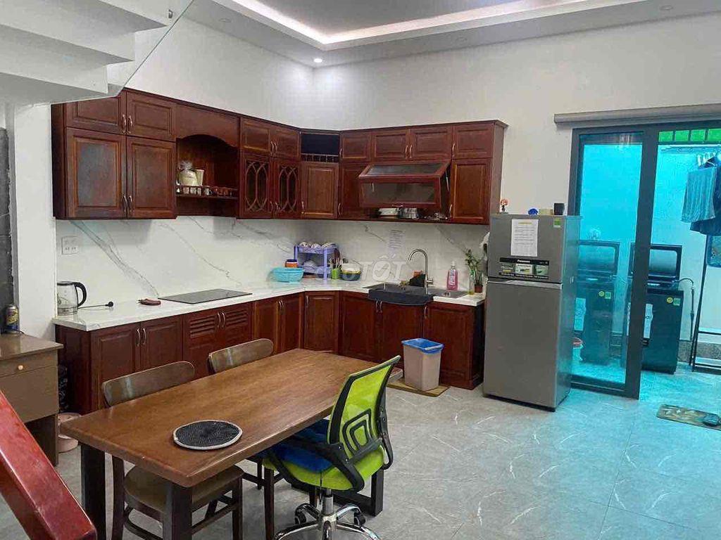 Dành cho các bạn sinh viên , tiết kiệm tiền mua sắm cơ sở vật chất