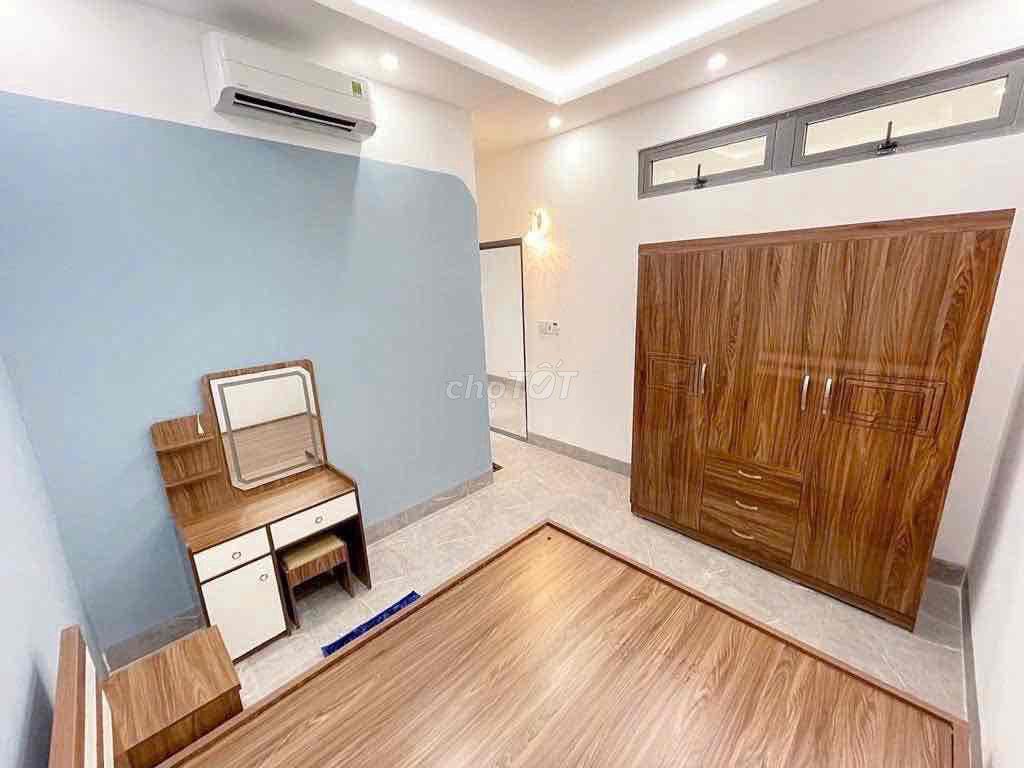 Dành cho các bạn sinh viên , tiết kiệm tiền mua sắm cơ sở vật chất