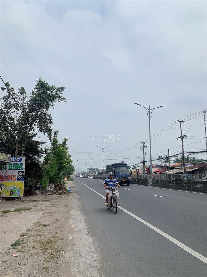 Nhà mặt tiền QL1A
