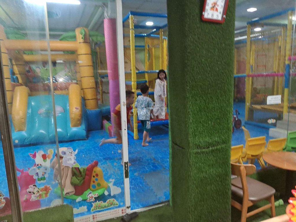 cần sang lại KVC trẻ em khu cafe và 11 phòng trọ