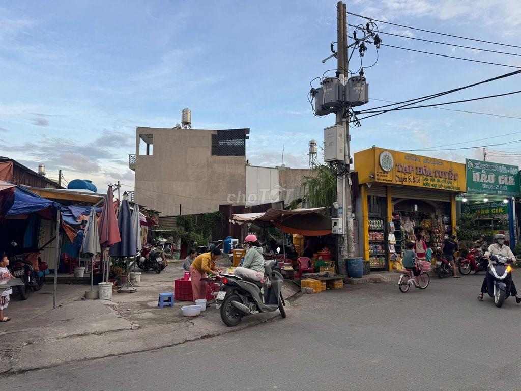 giảm 2 tỷ BÁN LÔ ĐẤT THỔ CƯ  MẶT TIỀN ĐƯỜNG NHỰA TRONG chợ ĐÔNG THẠNH.