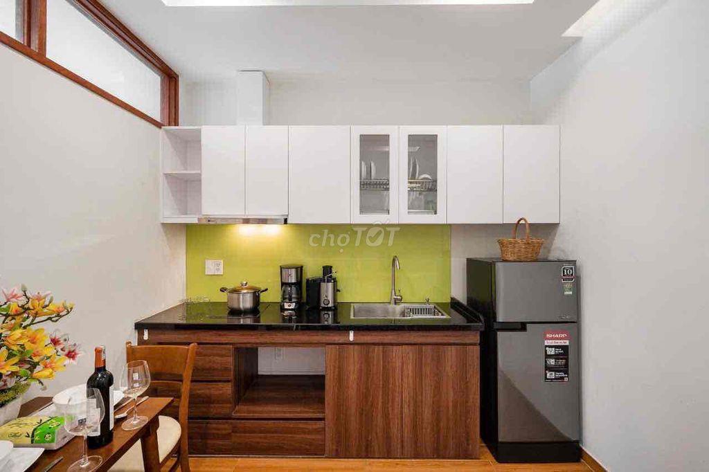 CHO THUÊ STUDIO BAN CÔNG ĐƯỜNG NGUYỄN CỬU VÂN NGAY GIÁP Q1