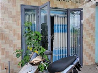 Bán nhà cấp 4 đường hẻm Lê Thị Siêng, Tân Thông Hội , Củ Chi