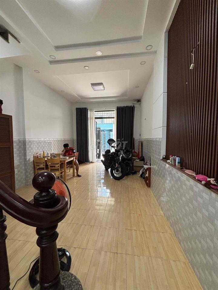 cho thuê nhà. cuối tháng dọn vào