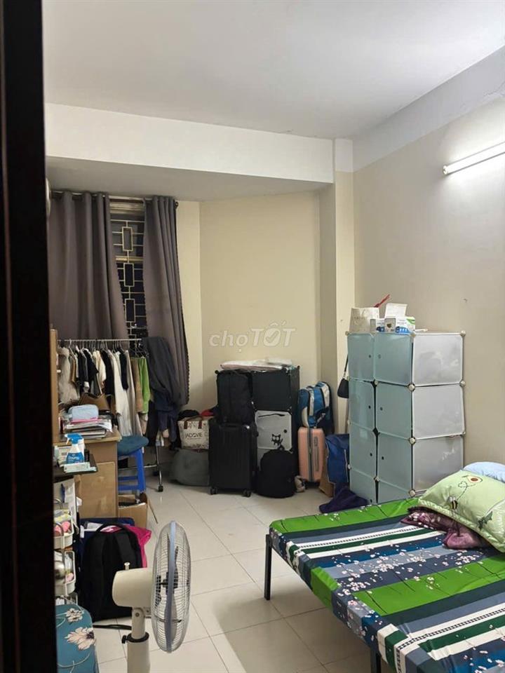 Tìm 01 bạn nữ ở ghép chung cư B1 Trường Sa