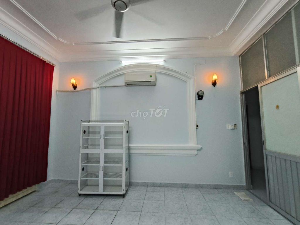 PHÒNG CHO NỮ THUÊ – 3.6 TRIỆU/THÁNG – TRUNG TÂM PHÚ NHUẬN -CÓ MÁY LẠNH