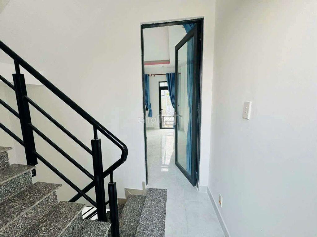 Cần bán căn nhà An Phú Đông chưa qua Quốc lộ