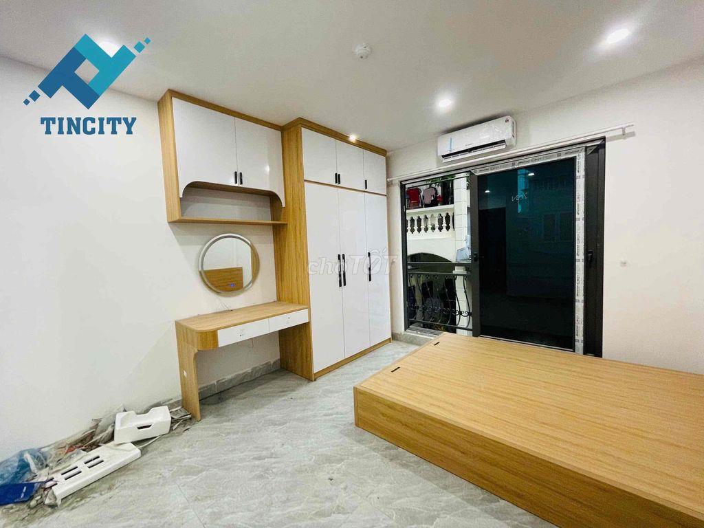 Đầy đủ nội thất có tủ lạnh , máy giặt riêng ,…