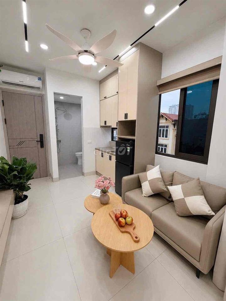 Nhà mặt phố , oto đỗ ngay cửa