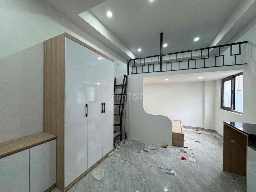 Gần rất nhiều các trường đại học TMU , Tài nguyên , công nghiệp