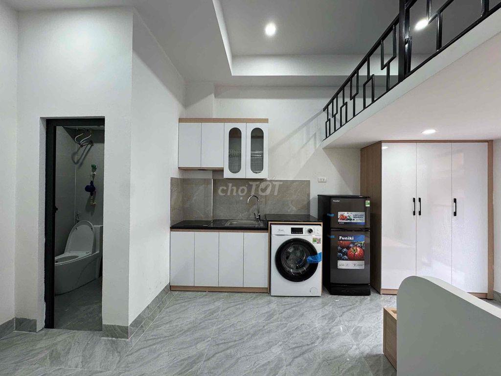 Gần rất nhiều các trường đại học TMU , Tài nguyên , công nghiệp