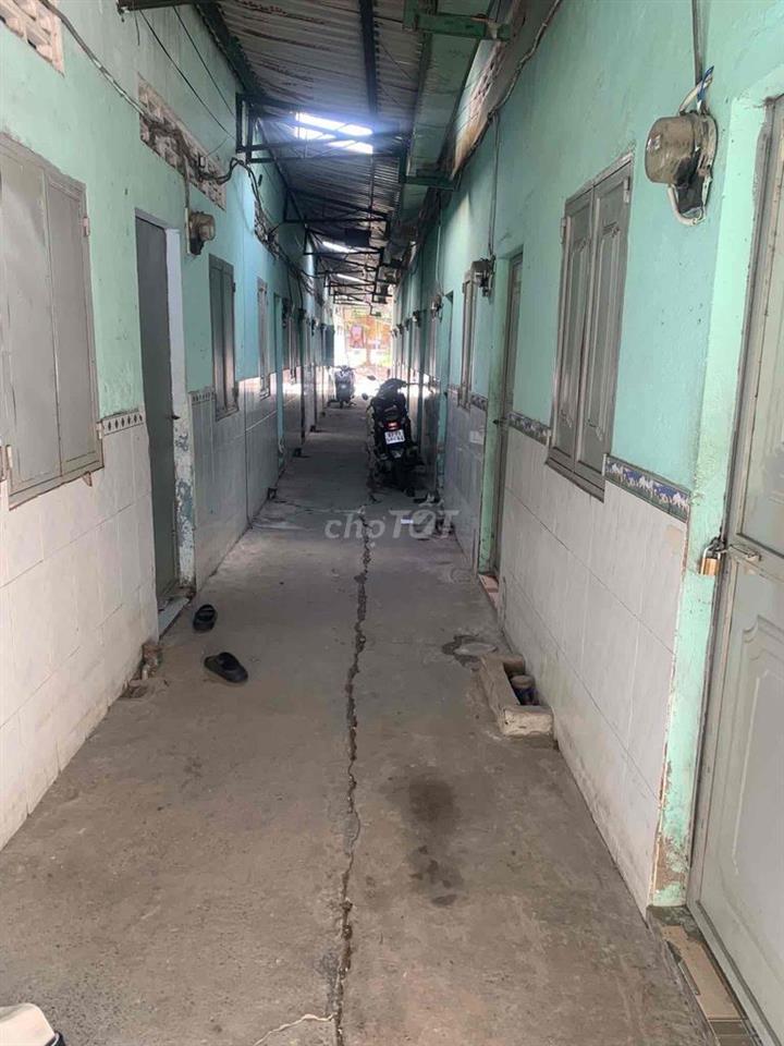 thuê phòng trọ chân cầu Phú Long