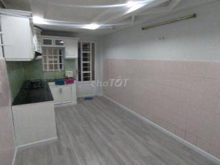 Phòng sát IUH, VLU phù hợp cho người đi làm và sinh viên