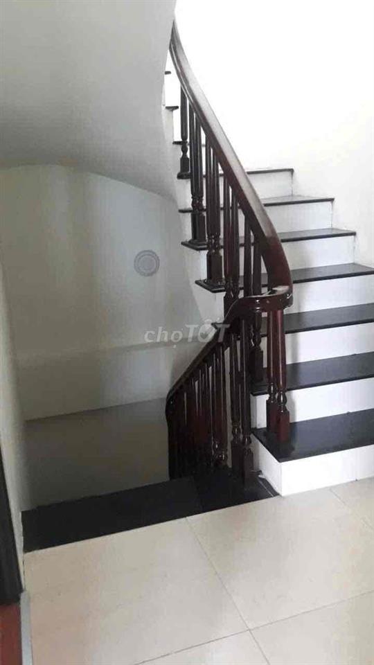 Cho thuê nhà nguyên căn ở Vạn Phúc