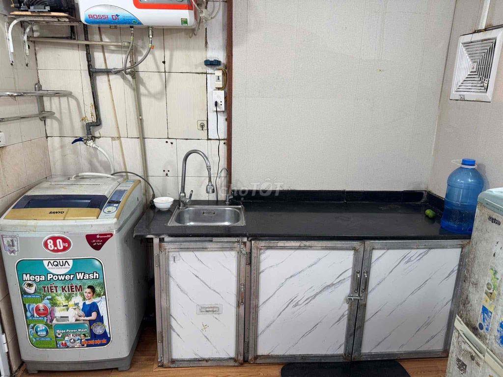 Cho thuê nhà tập thể gần bách kinh xây