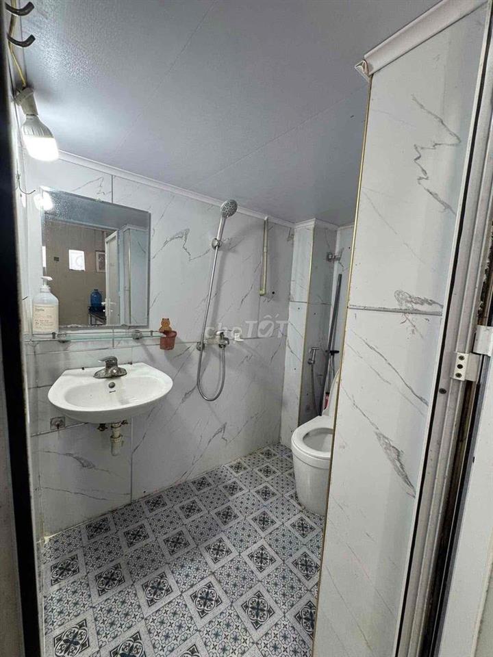 Cho thuê nhà tập thể gần bách kinh xây