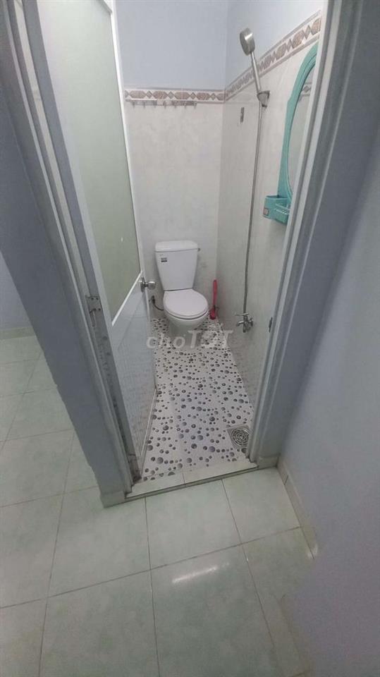 ​Cho thuê phòng trọ Quận 4 an ninh, WC riêng – Gần các trường ĐH, Chợ 