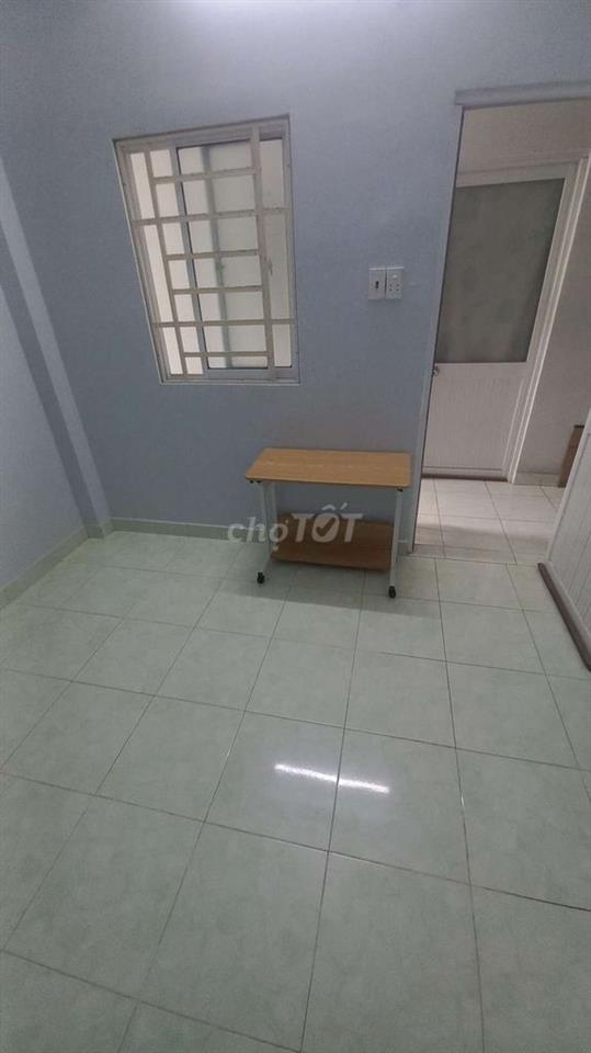 ​Cho thuê phòng trọ Quận 4 an ninh, WC riêng – Gần các trường ĐH, Chợ 