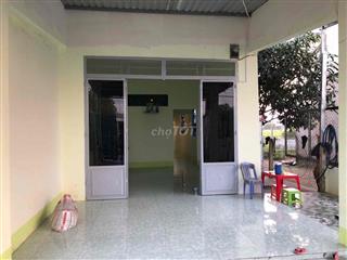 Chính chủ bán gấp nhà sau Cây xăng bà Chính vào 800m