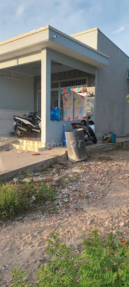 Kẹt tiền cần bán đất chính chủ
