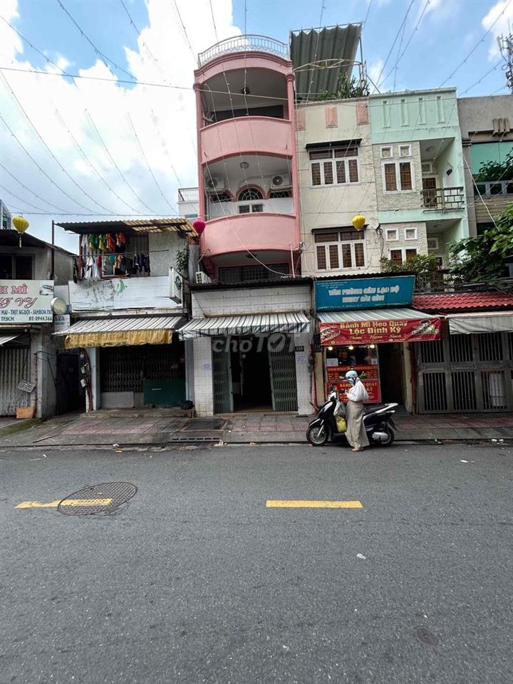 Cho thuê mặt bằng kinh doanh - Quận 1
