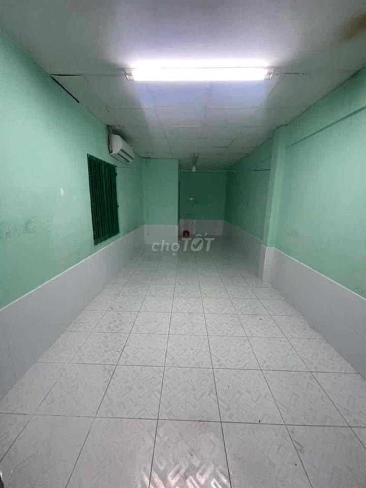 phòng mặt tiền hẻm cụt quận 3