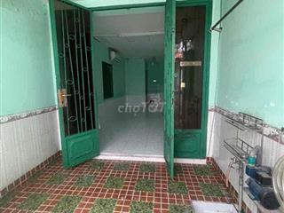 phòng mặt tiền hẻm cụt quận 3