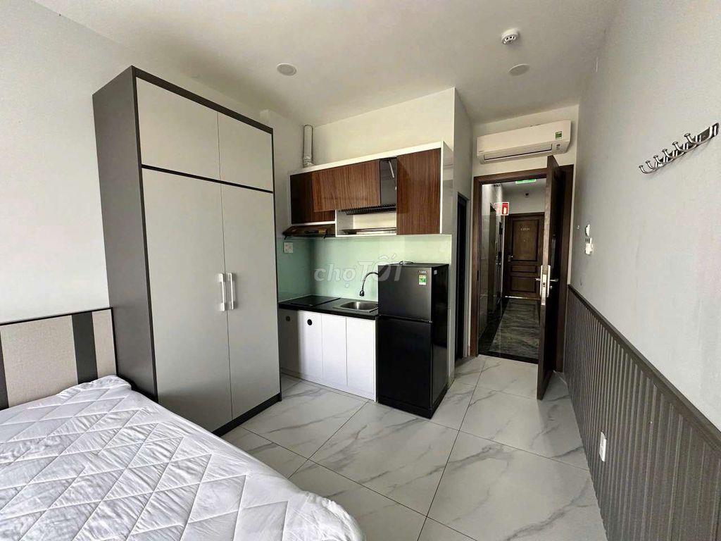 Studio ban công - Gần Lotte, đại học RMIT, Crescent Mall, Trung Sơn..