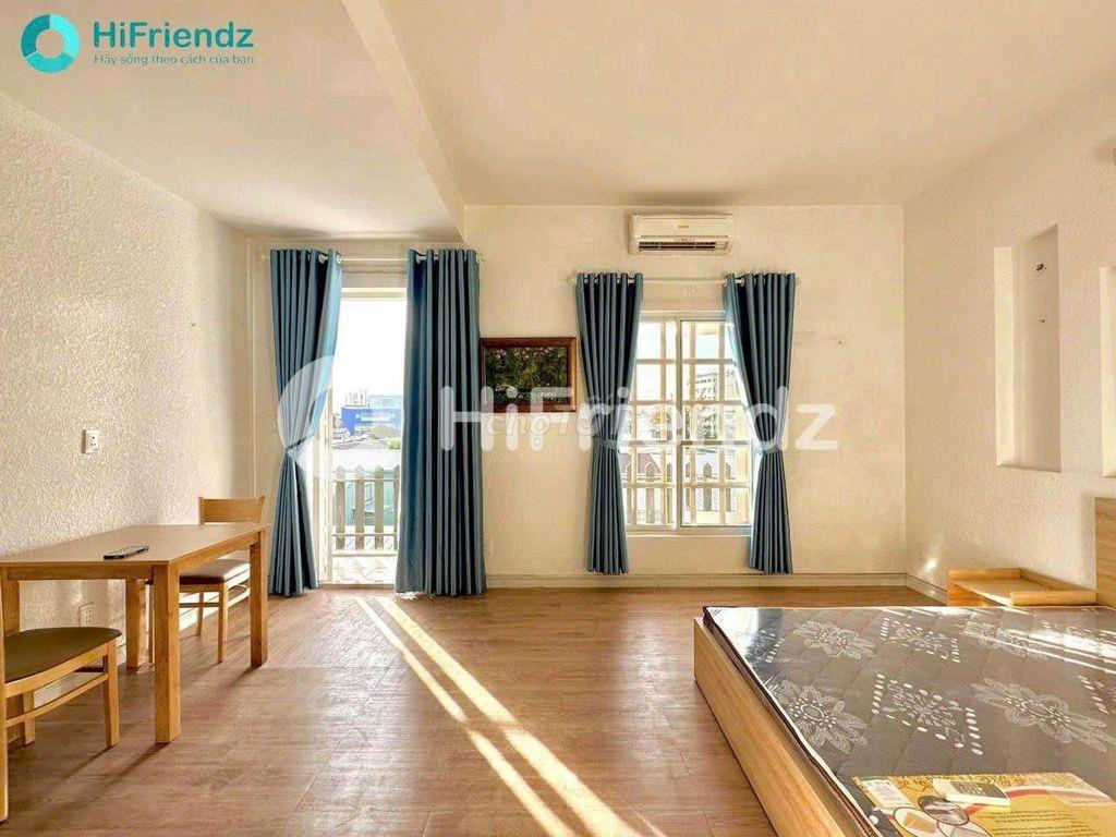 Studio ban công - Gần Lotte, đại học RMIT, Crescent Mall, Trung Sơn..