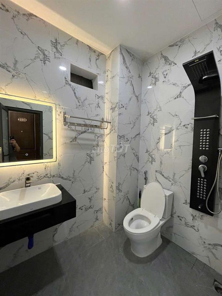 Studio ban công - Gần Lotte, đại học RMIT, Crescent Mall, Trung Sơn..