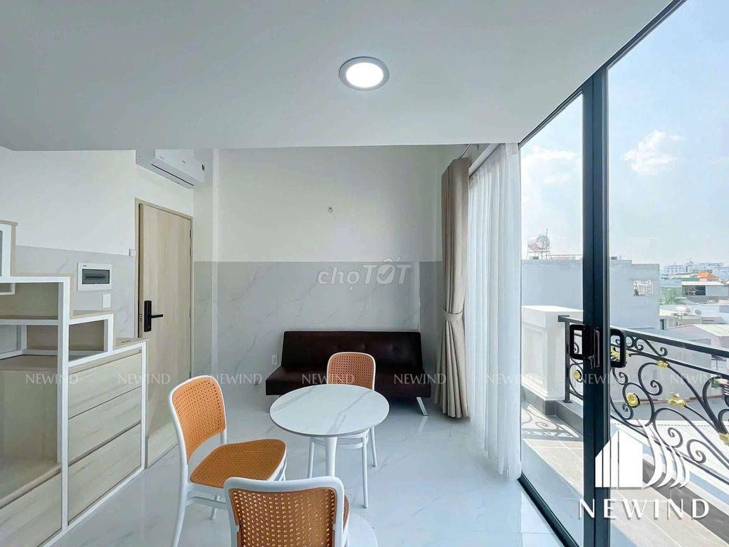 Duplex ban công - Gần Lotte, đại học UFM, RMIT, Crescent Mall, Kênh Tẻ