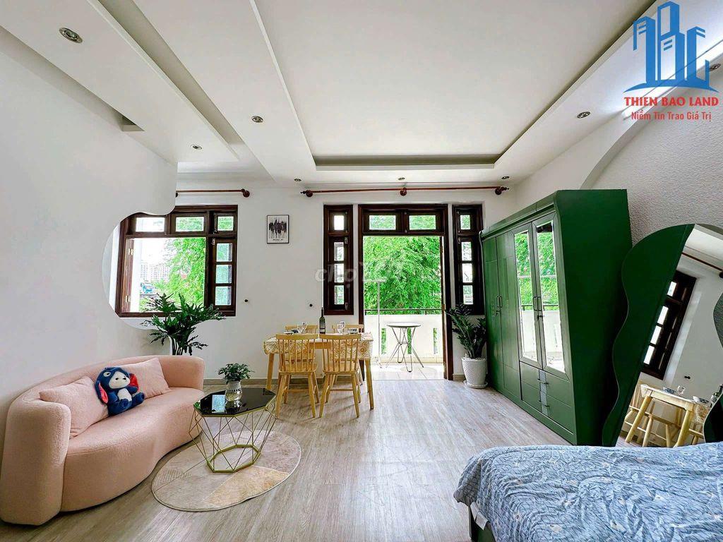 Studio ban công Tách bếp - Gần Lotte, cầu Kênh Tẻ, ĐH Nguyễn Tất Thành
