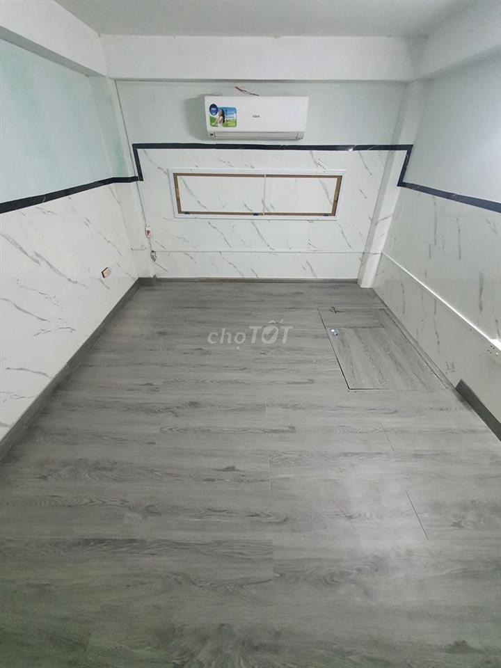 Phòng có máy lạnh, giá rẻ, thích hợp nam ở