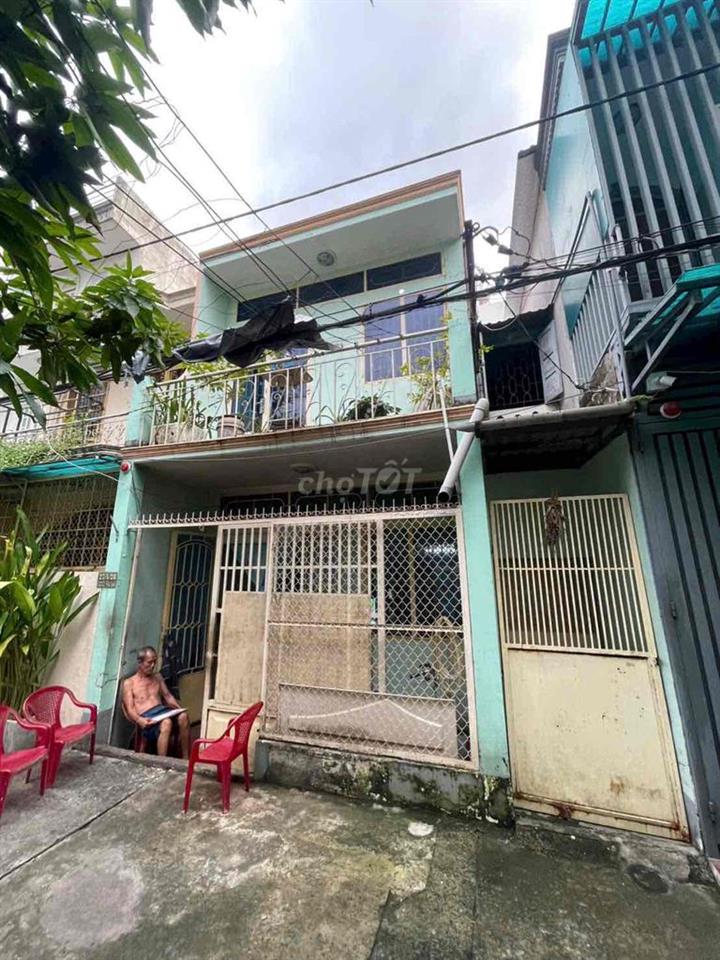 sát bên CityLand - LotteMart - hẻm xe tải thông