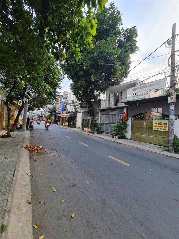 cần bán gấp MT Nguyễn Văn Công 4x17m. có giá đẹp
