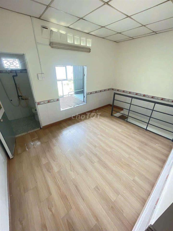 Nhà nguyên căn hẻm 523 Lê Văn Khương
