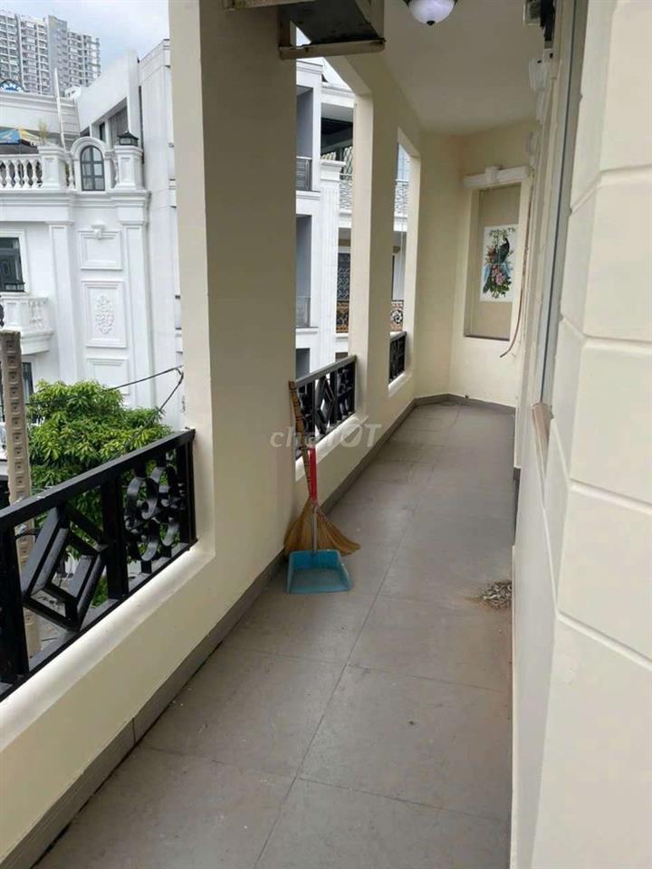 Sang nhượng phòng trọ rộng rãi thoáng mát