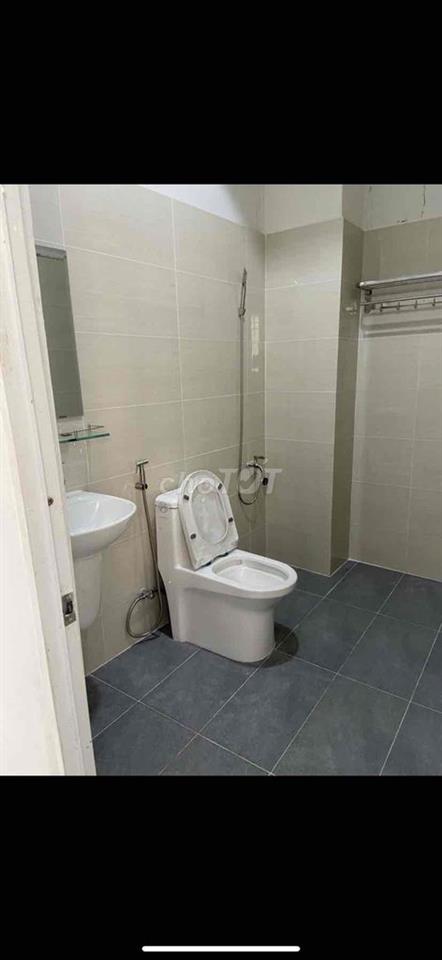 Phòng trọ rộng, thoáng, cửa sổ trời đường Tân Hải, Tân bình