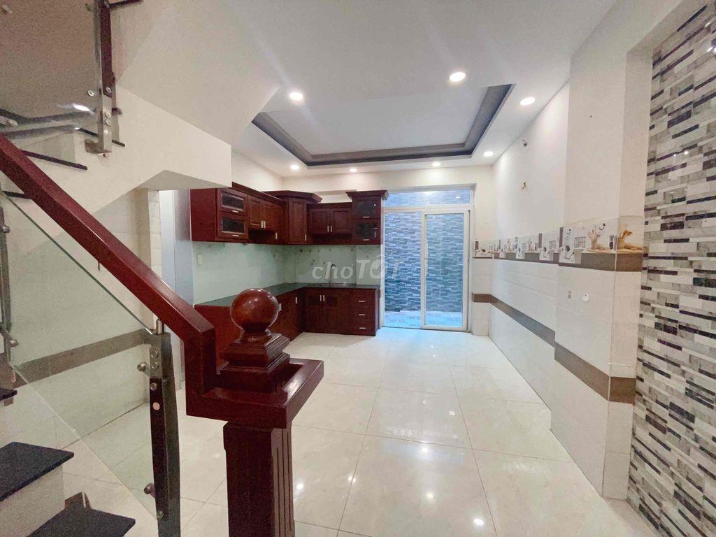 Cho thuê nhà nguyên căn, HXH 7m Tô Hiệu, DTSD 230m2, 1 PK, 1 bếp, 5PN,