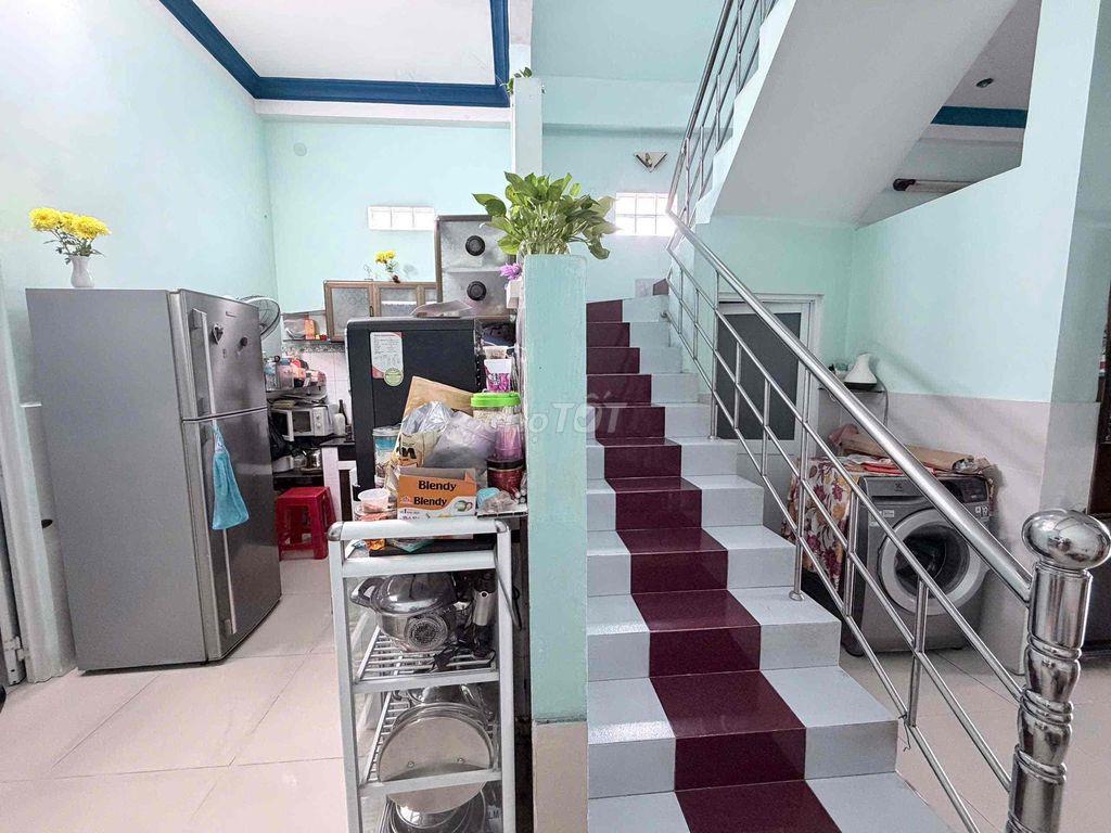 Nhà 1 lầu 3PN 3WC, 3 phòng trọ thu nhập 5tr/tháng, 165,7m2 rộng rãi, a