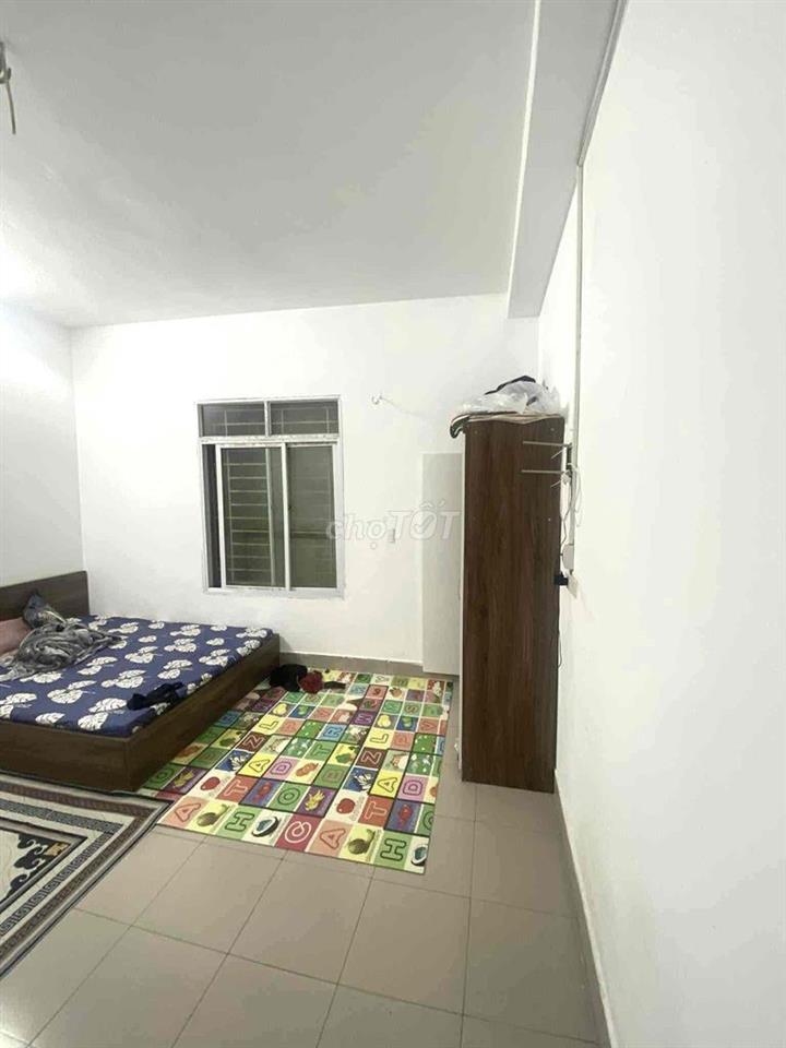 Phòng vskk, cửa sổ 3tr3 Mễ Trì Hạ