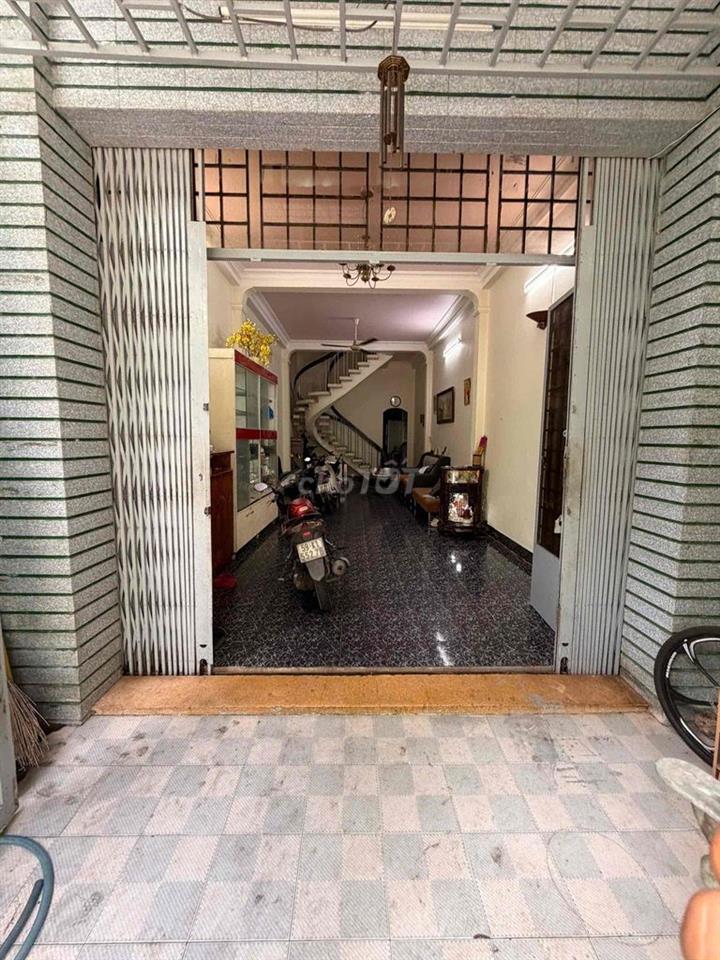 🏡 Bán Nhà Mặt Tiền Đường Lớn – Vị Trí Đẹp, Kinh Doanh Tốt – 3 Tấm Đúc