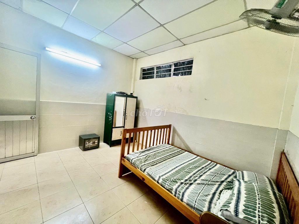 CHO THUÊ PHÒNG TRỌ GIÁ RẺ NGUYỄN VĂN KHỐI