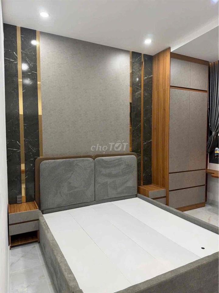 BÁN NHÀ TÂN PHÚ 4,3M X 18M  THIẾT KẾ SIU ĐẸP - NHÀ XÂY MỚI - 4PN
