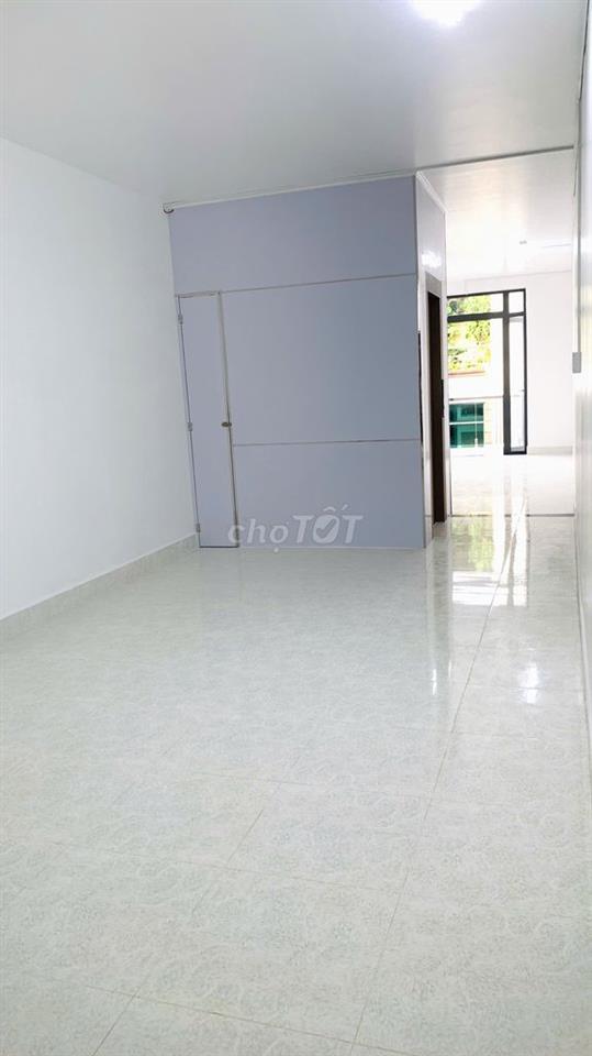 BÁN NHÀ HXH 221 VÕ VĂN TẦN – 81M² – THANG MÁY – NỞ HẬU – GIÁP QUẬN 1