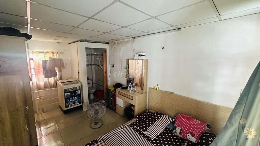 NHÀ MẶT TIỀN SÁT BẾN XE MIỀN TÂY